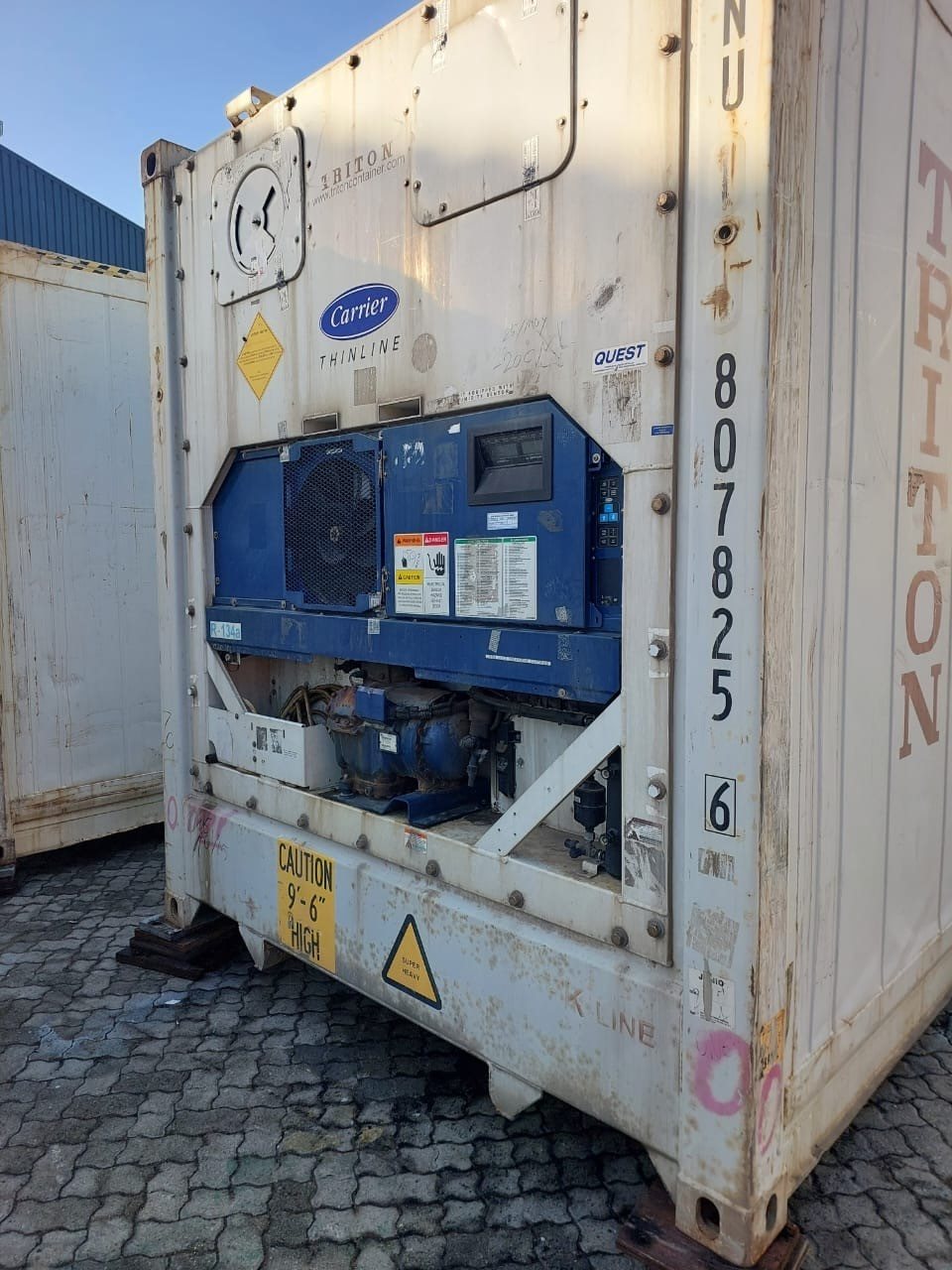 Reefer container exterior